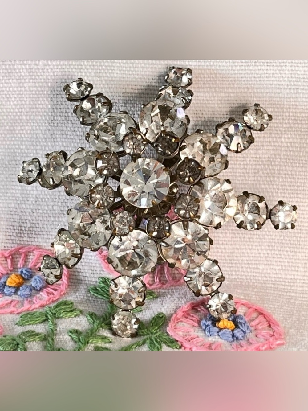 Vintage Clear Rhinestone Starburst Snowflake Brooch Juliana Style MCM